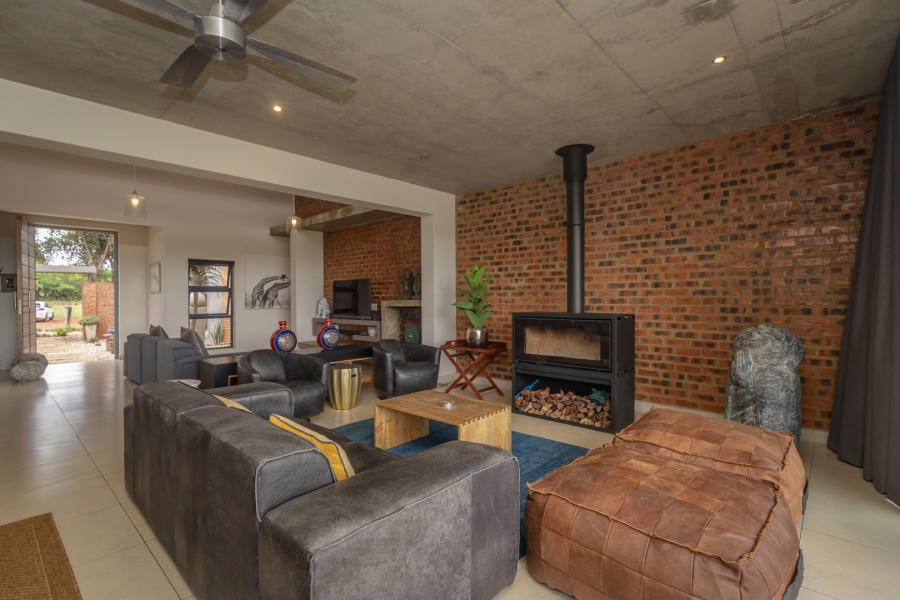 4 Bedroom Property for Sale in The Coves North West